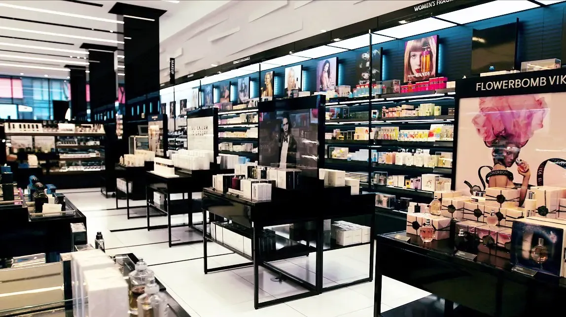 化妆品店装修效果图大全 打造吸引顾客的空间设计